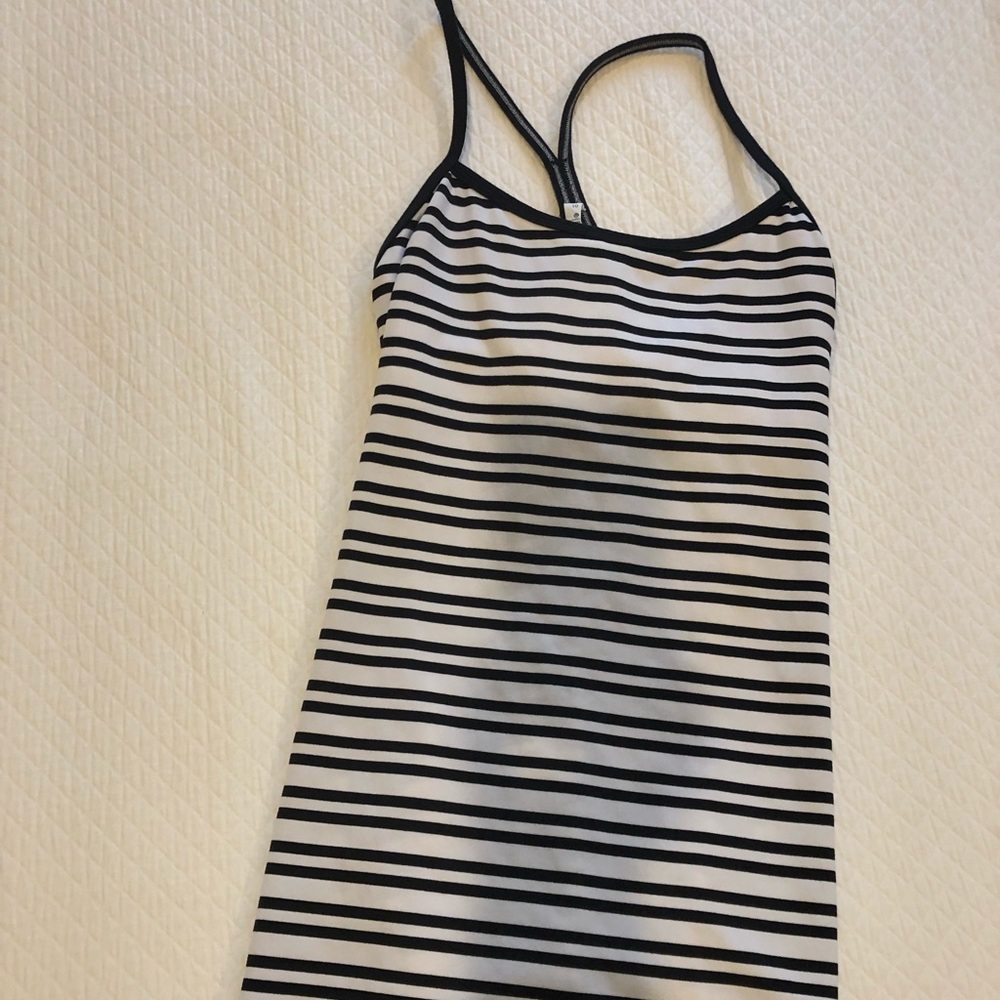 Lulu lemon workout shirt